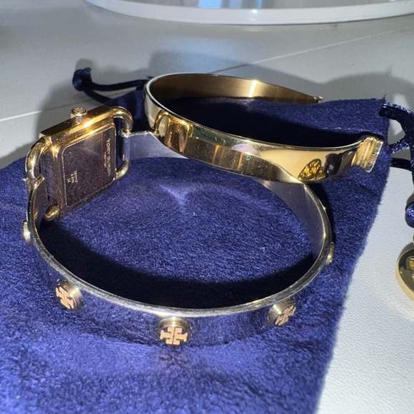 Tory Burch Phipps watch set, TWO-TONE 22 X 31 MM - Picture 7 of 11